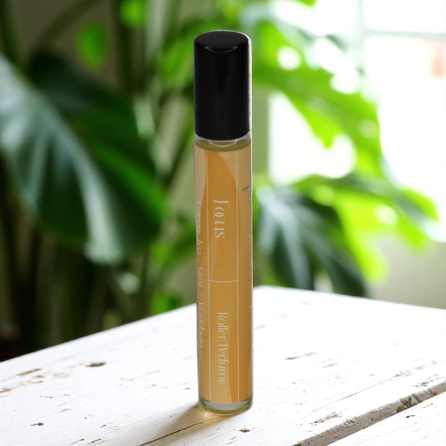 focus mood enhancing roller perfume by whispering daisies